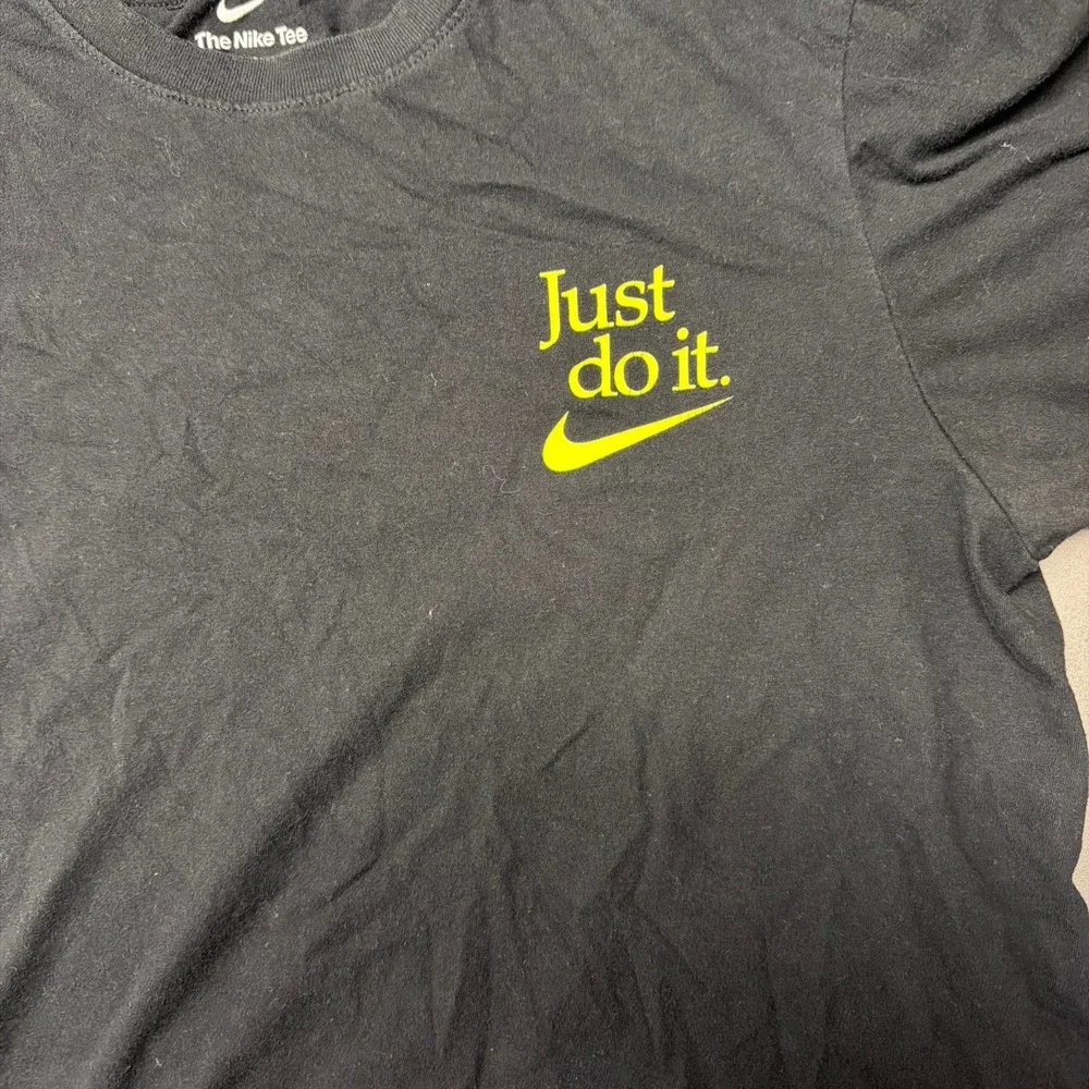 Nike Sportswear Mens Graphic‎ Shirt 'I Won't Win Quietly' Size Medium Black